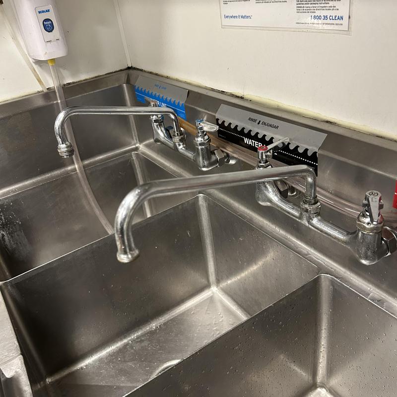 Floor Drain Cleaning and Faucet Repair in Union Square photo 1
