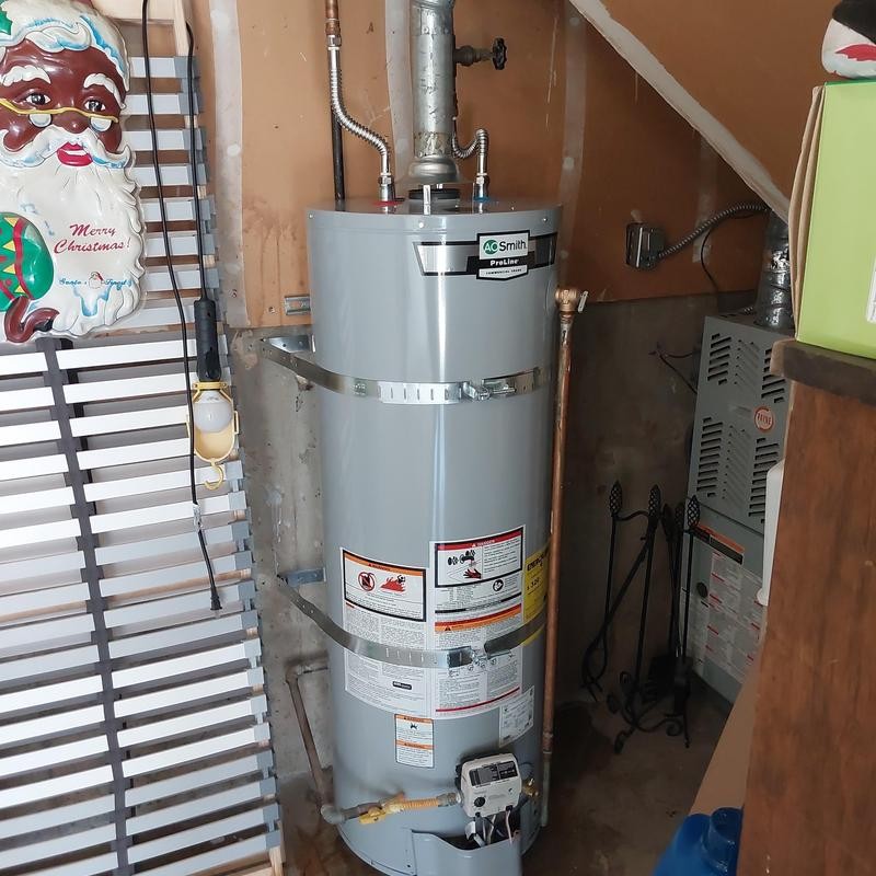40-Gallon Natural Gas Water Heater Installation in Sunnyside photo 1