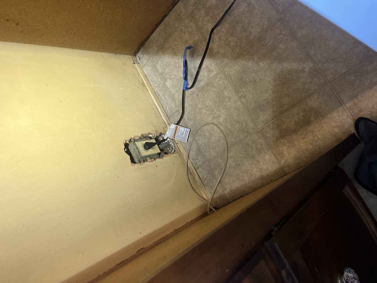 Refrigerator ice maker kit installation in South San Francisco