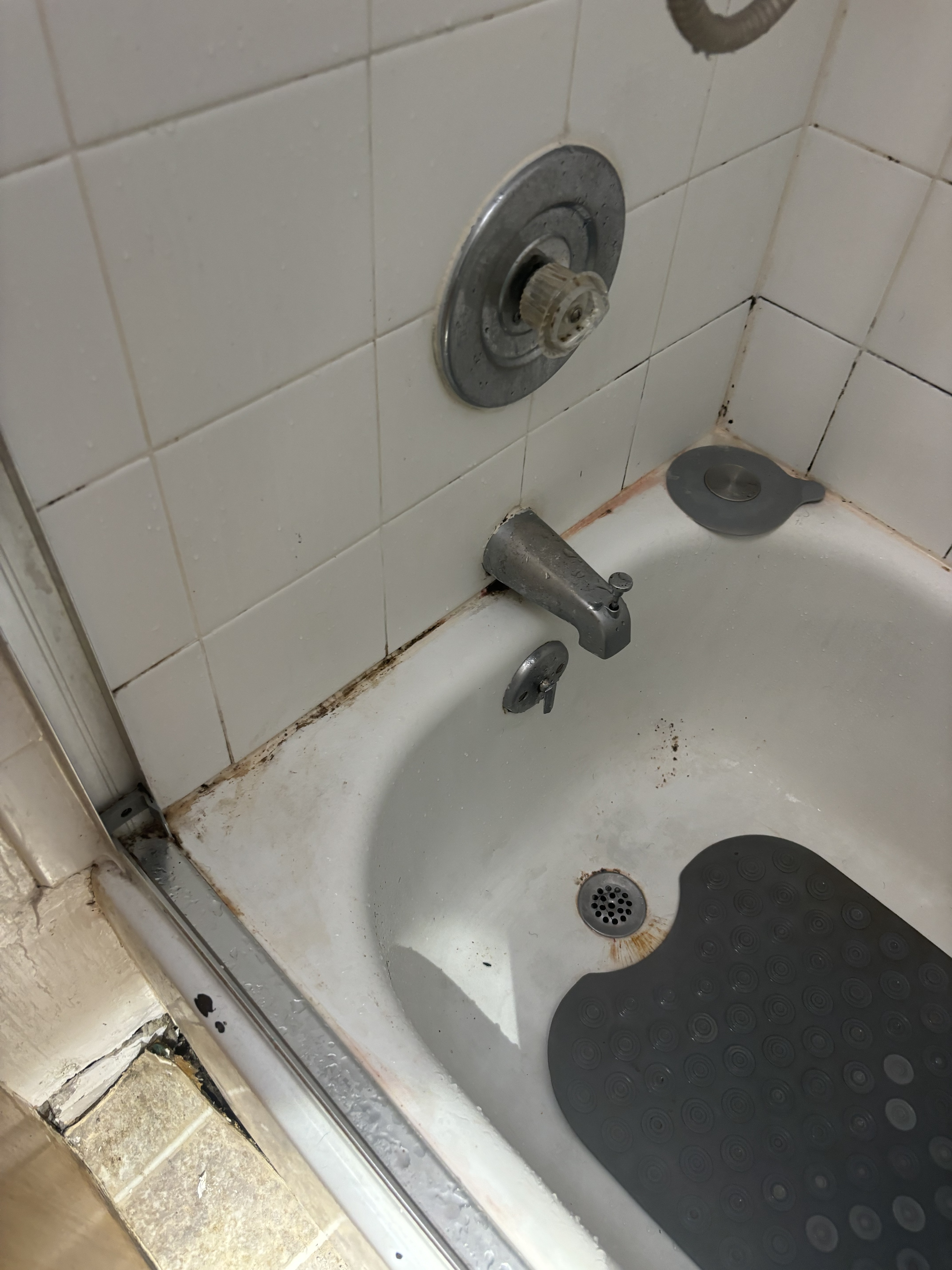 Testing plumbing connections for safe and reliable operation