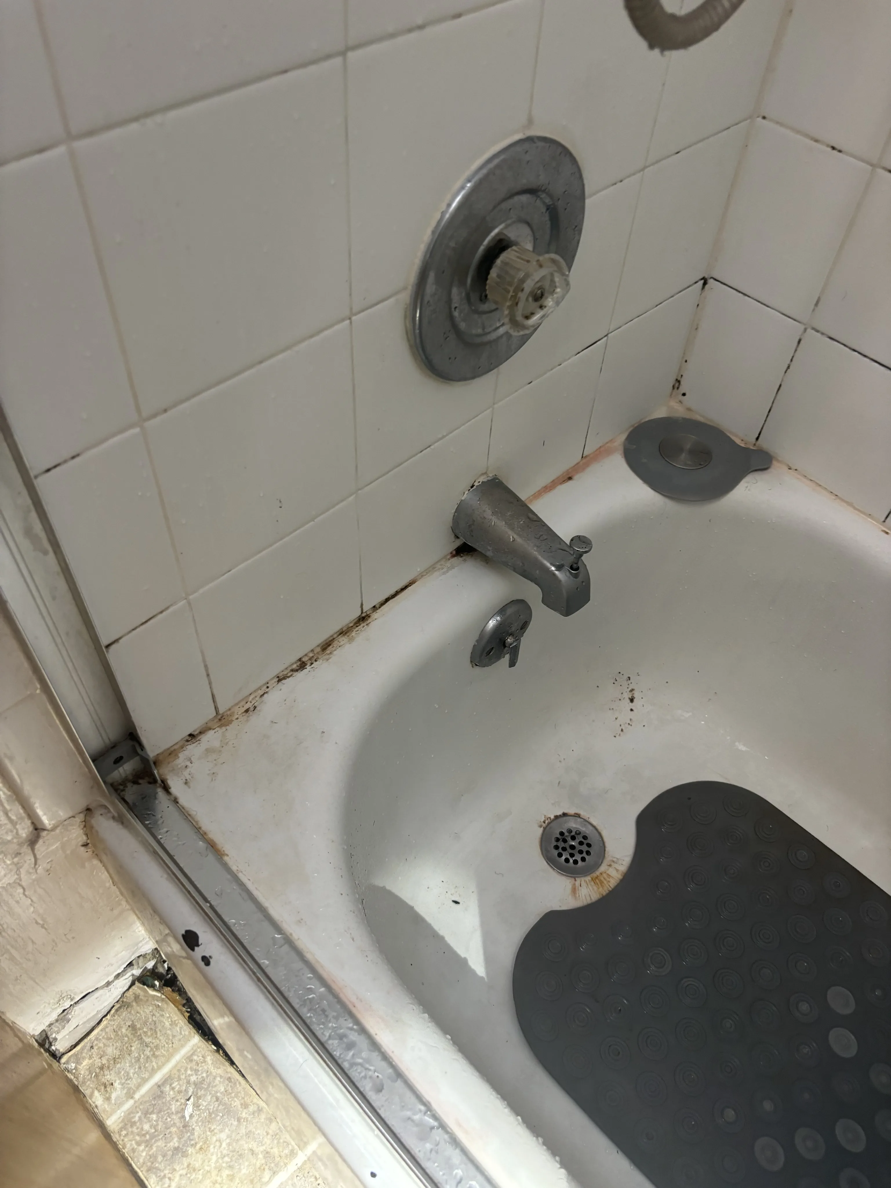 Testing plumbing connections for safe and reliable operation