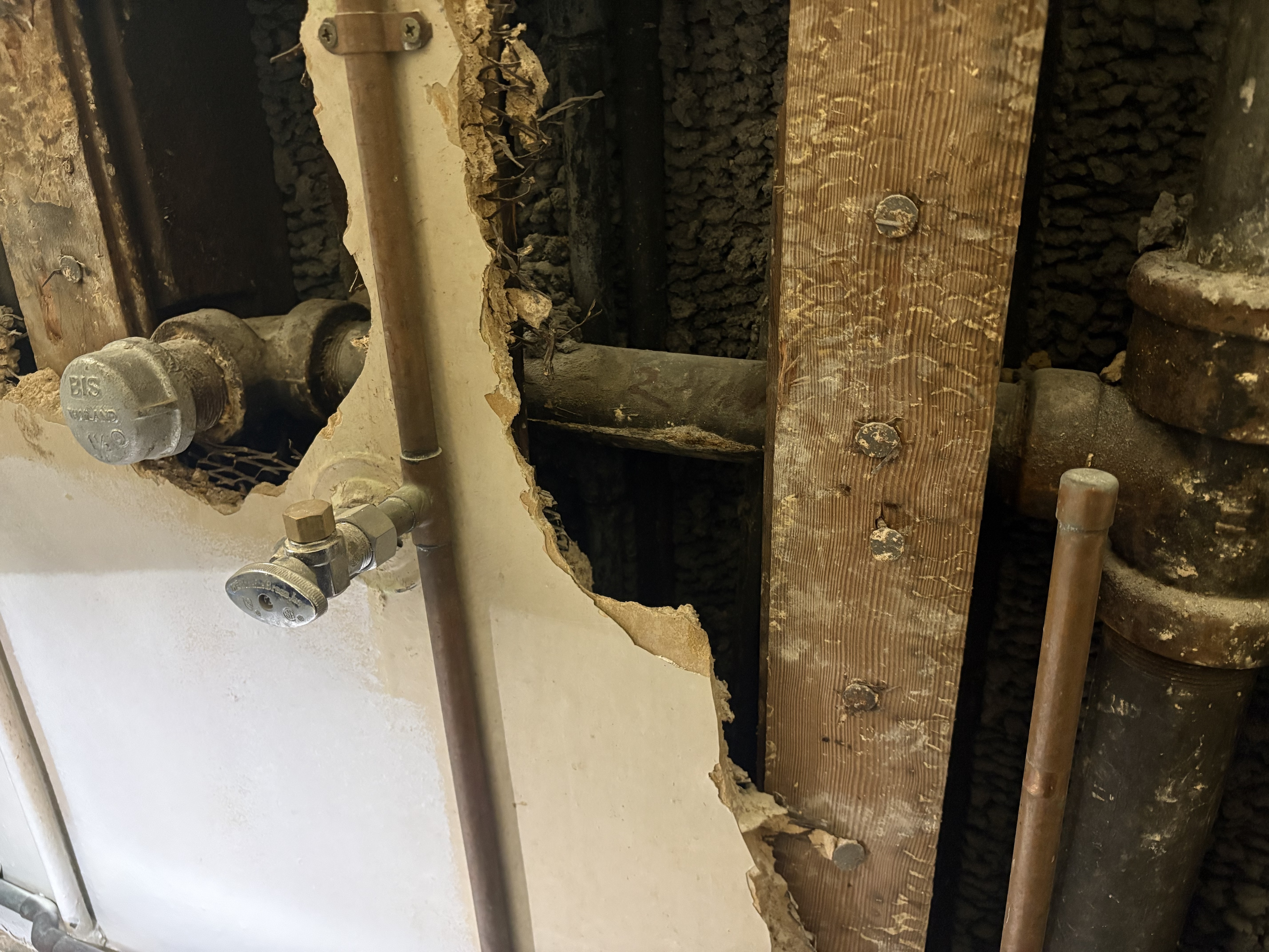 Drain cleaning in San Francisco by Heises Plumbing