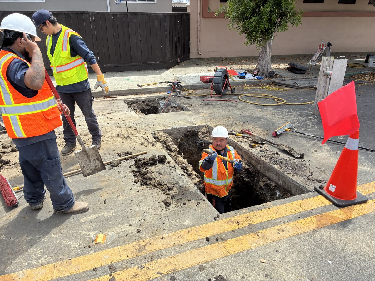Trenchless Sewer Replacement for 20-Unit Apartment in Pacifica, CA
